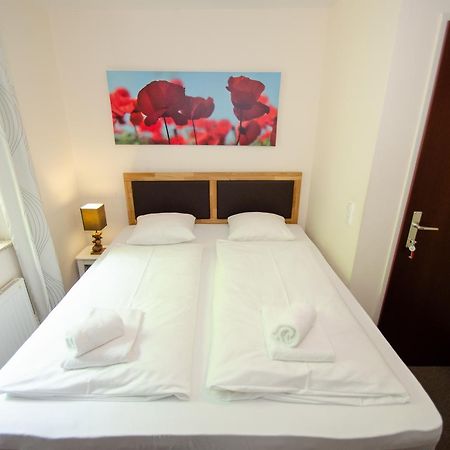 Appartement The Good View By All In One Apartments Цел ам Зее Екстериор снимка