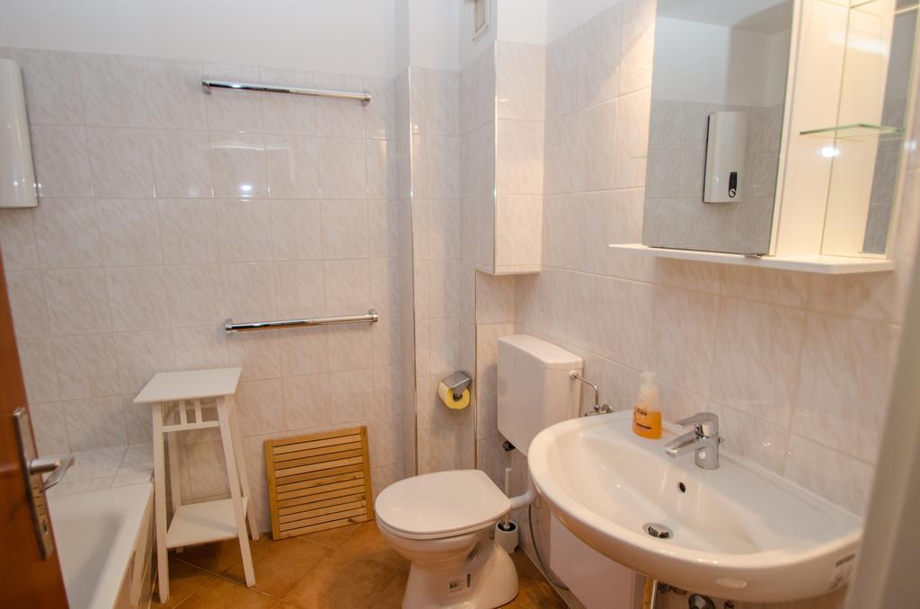 Appartement The Good View By All In One Apartments Цел ам Зее Екстериор снимка