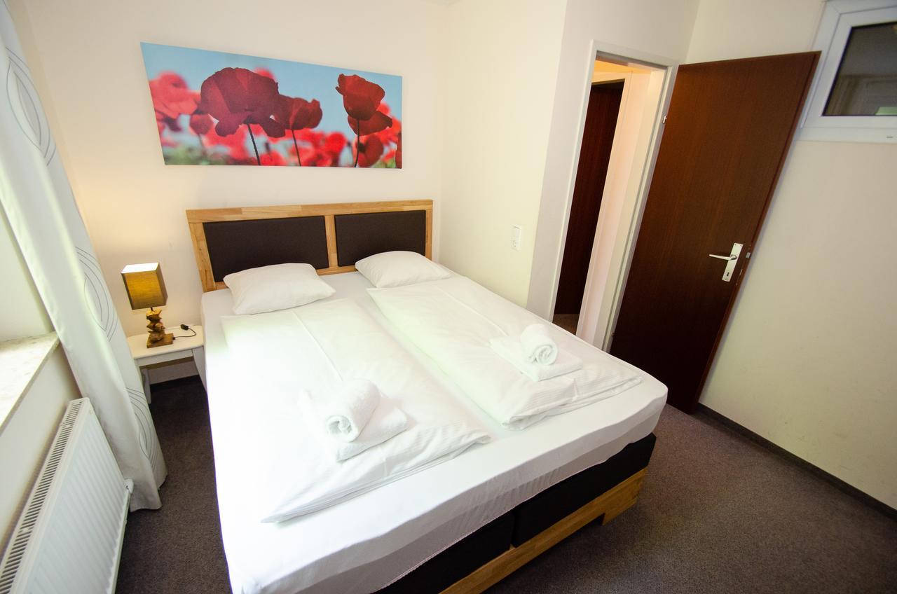 Appartement The Good View By All In One Apartments Цел ам Зее Екстериор снимка